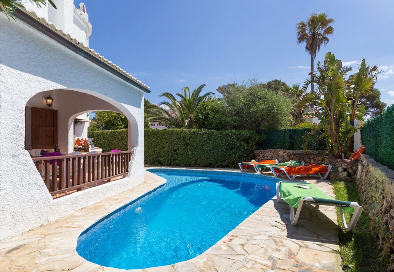 Villa en Cala Blanca - VILLA GERARD