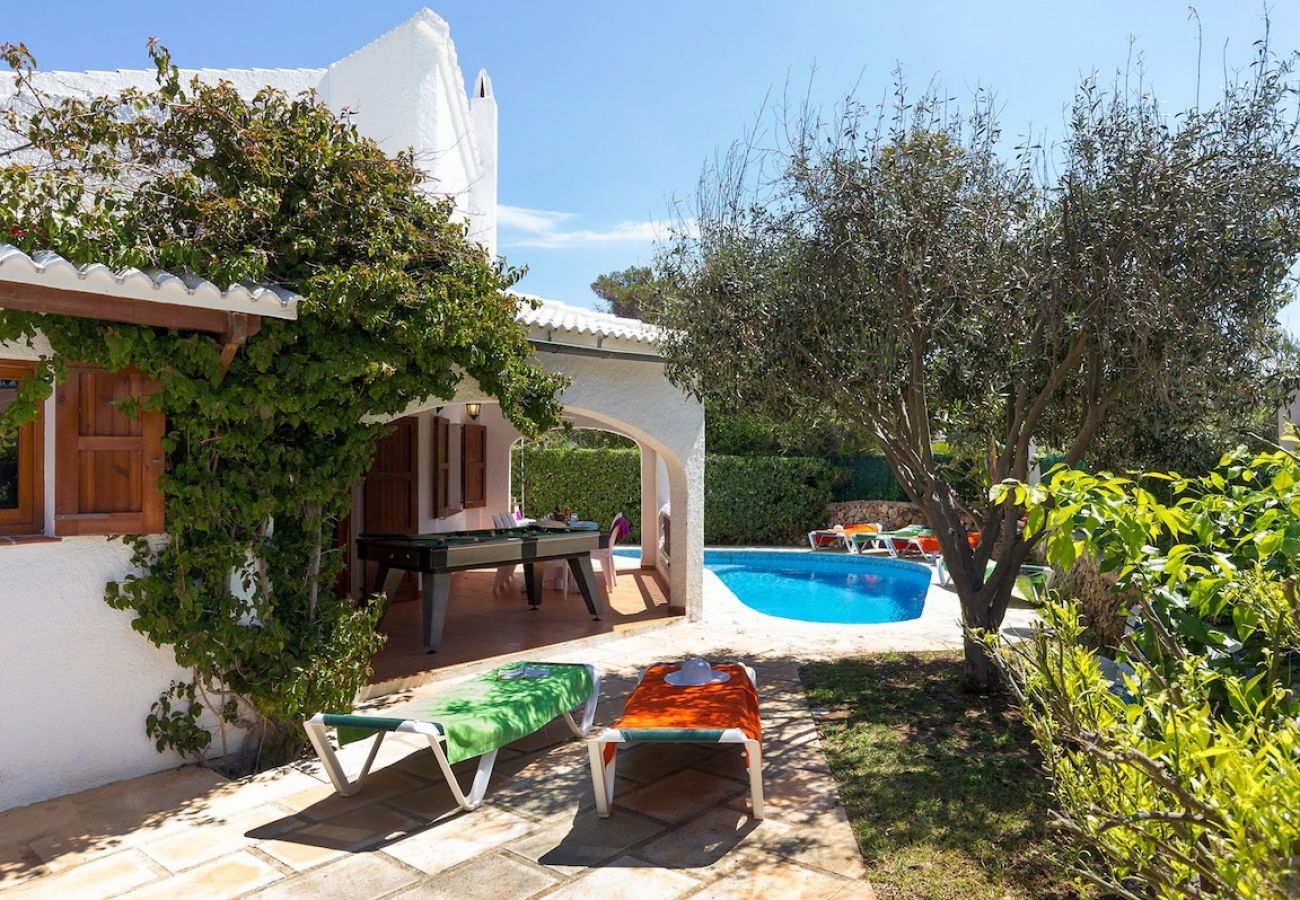 Villa en Cala Blanca - VILLA GERARD