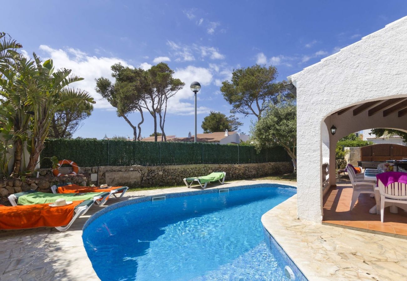 Villa en Cala Blanca - VILLA GERARD