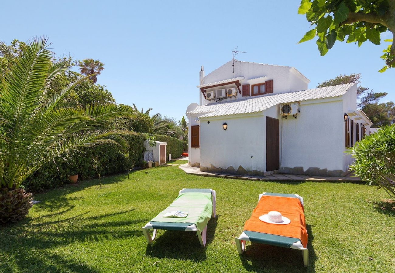 Villa en Cala Blanca - VILLA GERARD