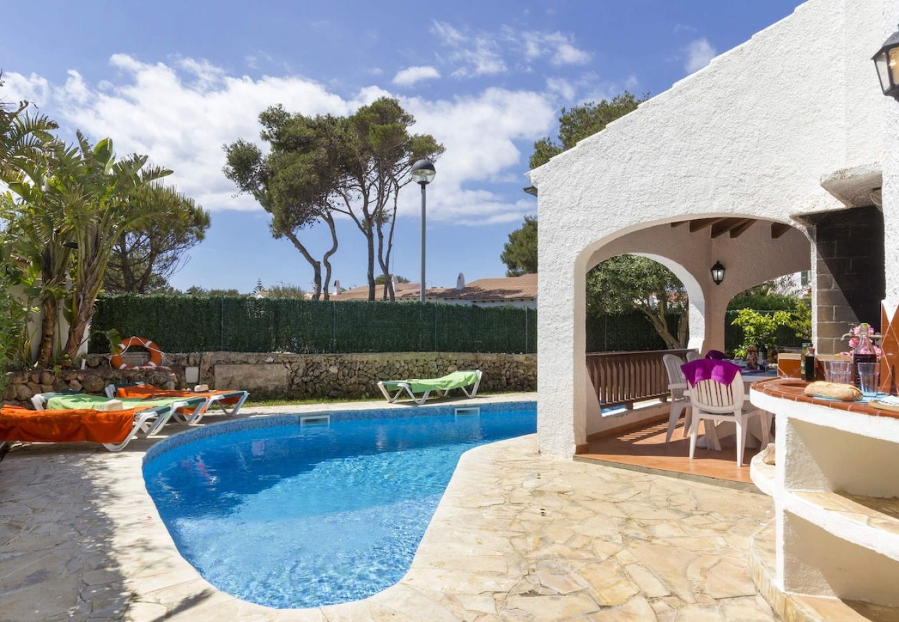 Villa en Cala Blanca - VILLA GERARD