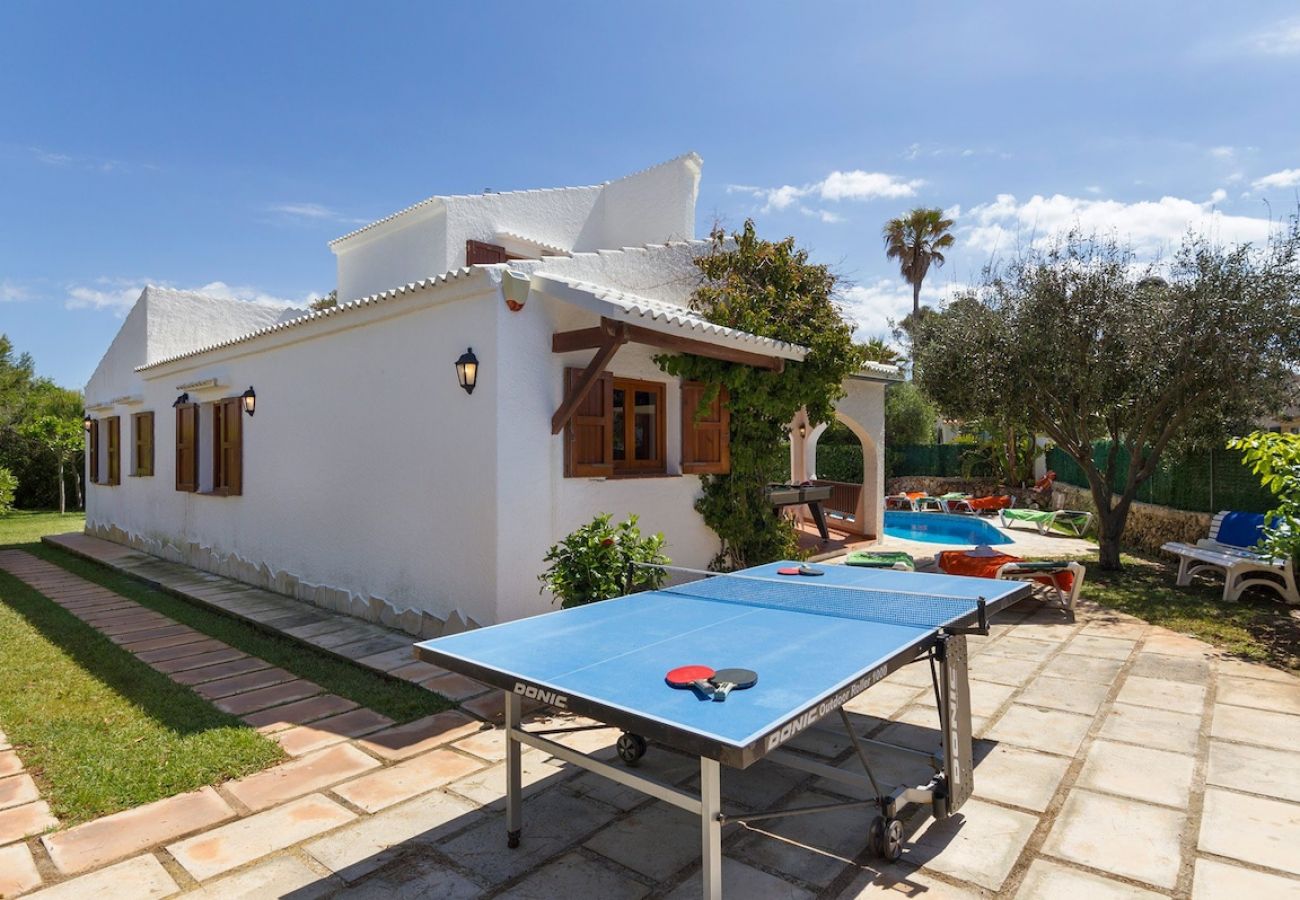 Villa in Cala Blanca - VILLA GERARD