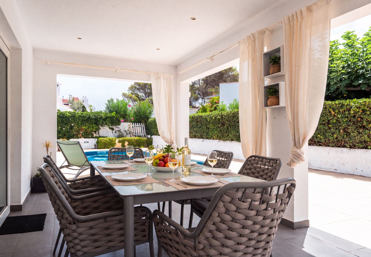 Villa à Cala Blanca - VILLA MAGDALENA